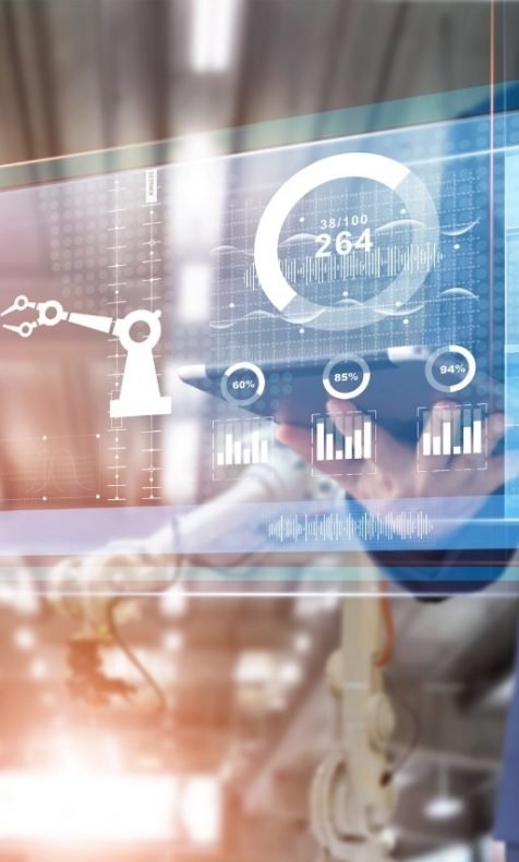 Máquinas e gráficos com vários dados em tela digital, para representar a indústria 4